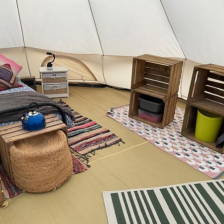 Glamping Meadow Bell Tent Stithians Exterior foto